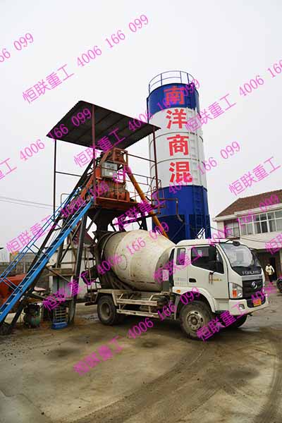 小型攪拌車(chē)